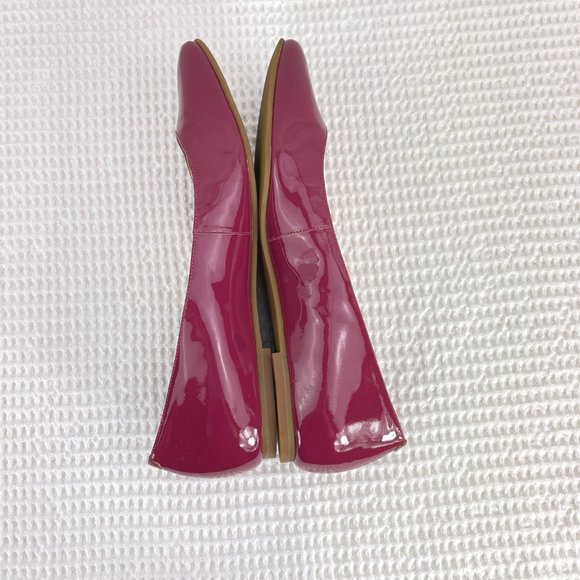 COLE HAAN fuschia slip on low heel flats - like new!  SZ 8 - Picture 2 of 15